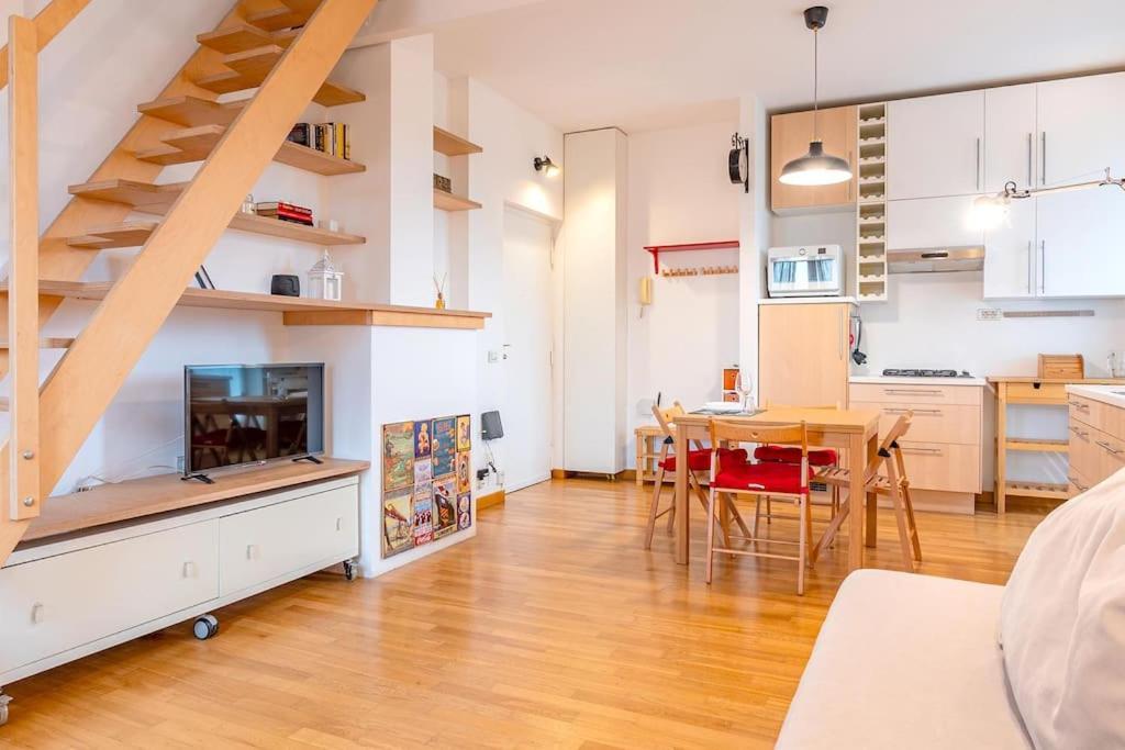 Appartement Guest Planet - Grazioso Bilocale Bande Nere M1 à Milan Extérieur photo